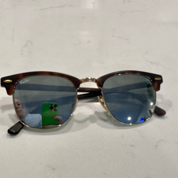 Reflective Rayban Sunglasses - Picture 14 of 16